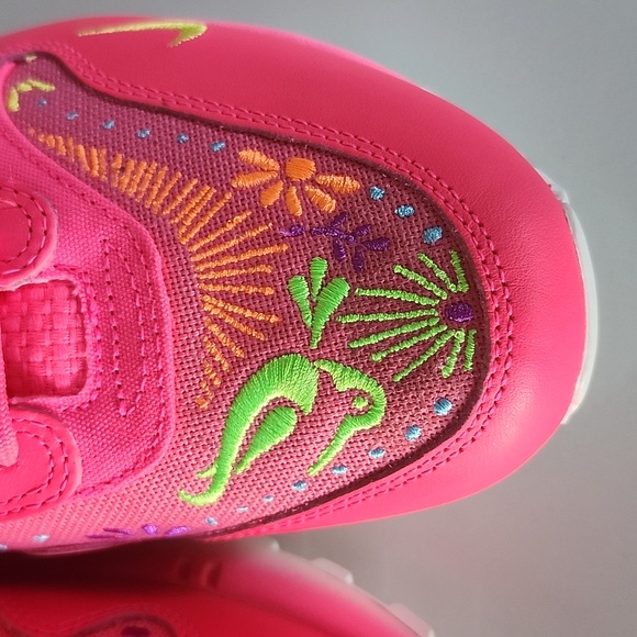 Nike Air Max 1 Dia De Muertos Pink Embroidered Sneakers - Picture 8 of 9
